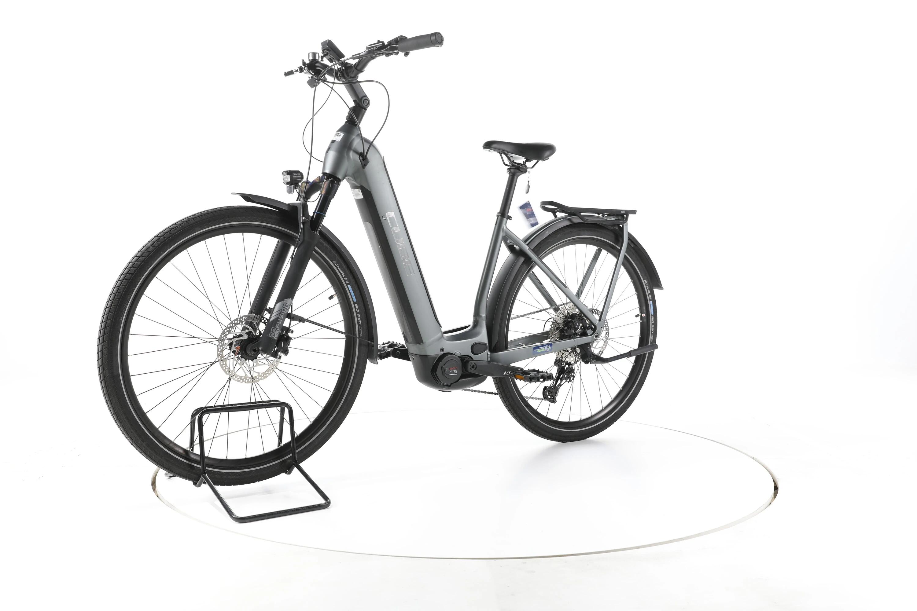 Tweedehands - Cube Kathmandu Hybrid Pro Trekking E-Bike Lage instap - Zeer goed 5/7