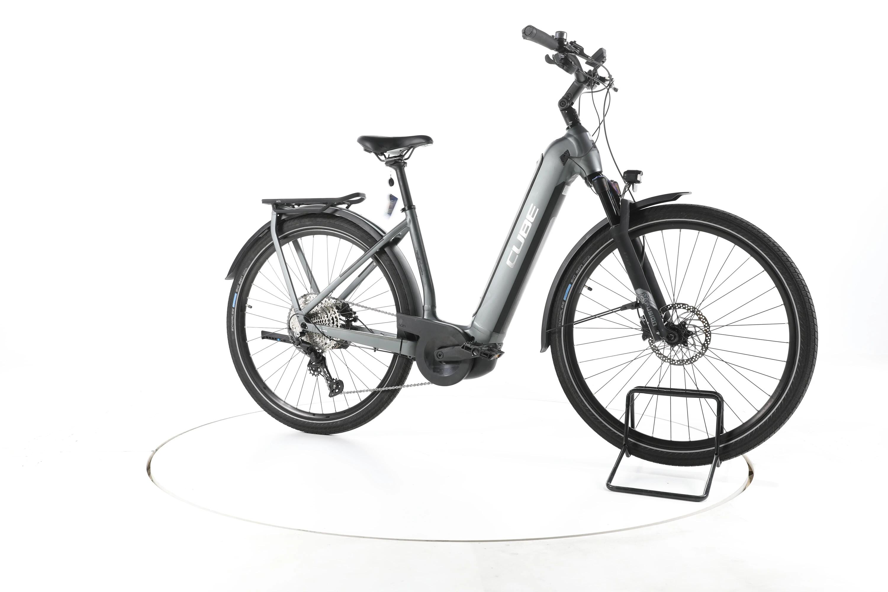 Tweedehands - Cube Kathmandu Hybrid Pro Trekking E-Bike Lage instap - Zeer goed 2/7