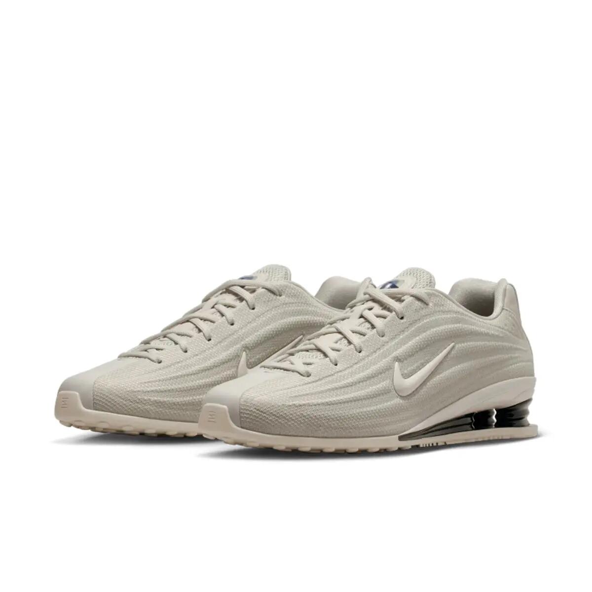 Nike Shox Z Phantom (Women's) 4/6