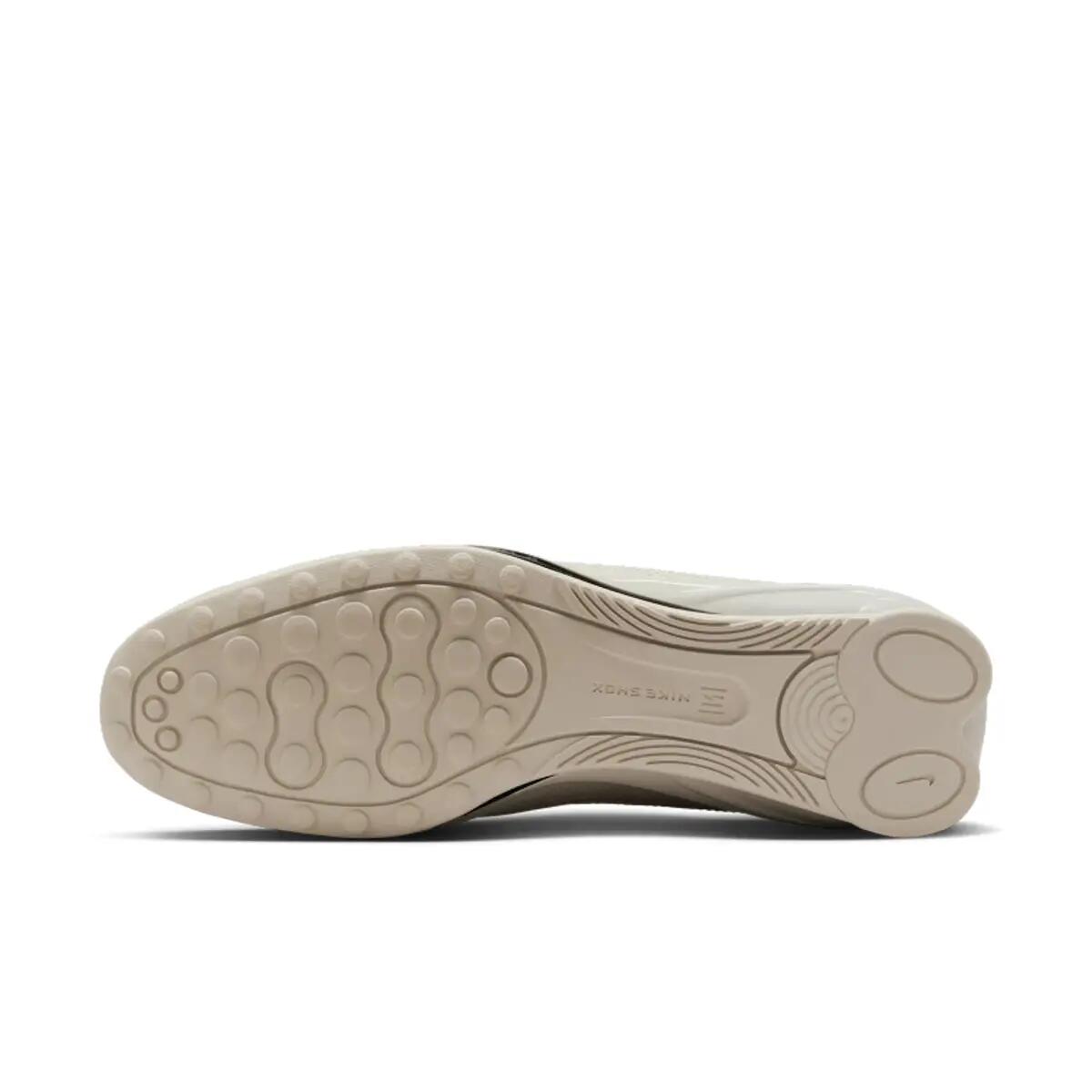 Nike Shox Z Phantom (Women's) 2/6