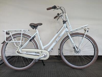 Gazelle miss grace, wit