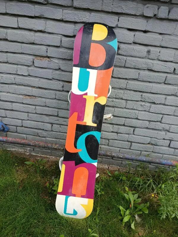 Tussen Particulieren - Snowboard Burton met Lexa-bindingen + opbergtas 2/7