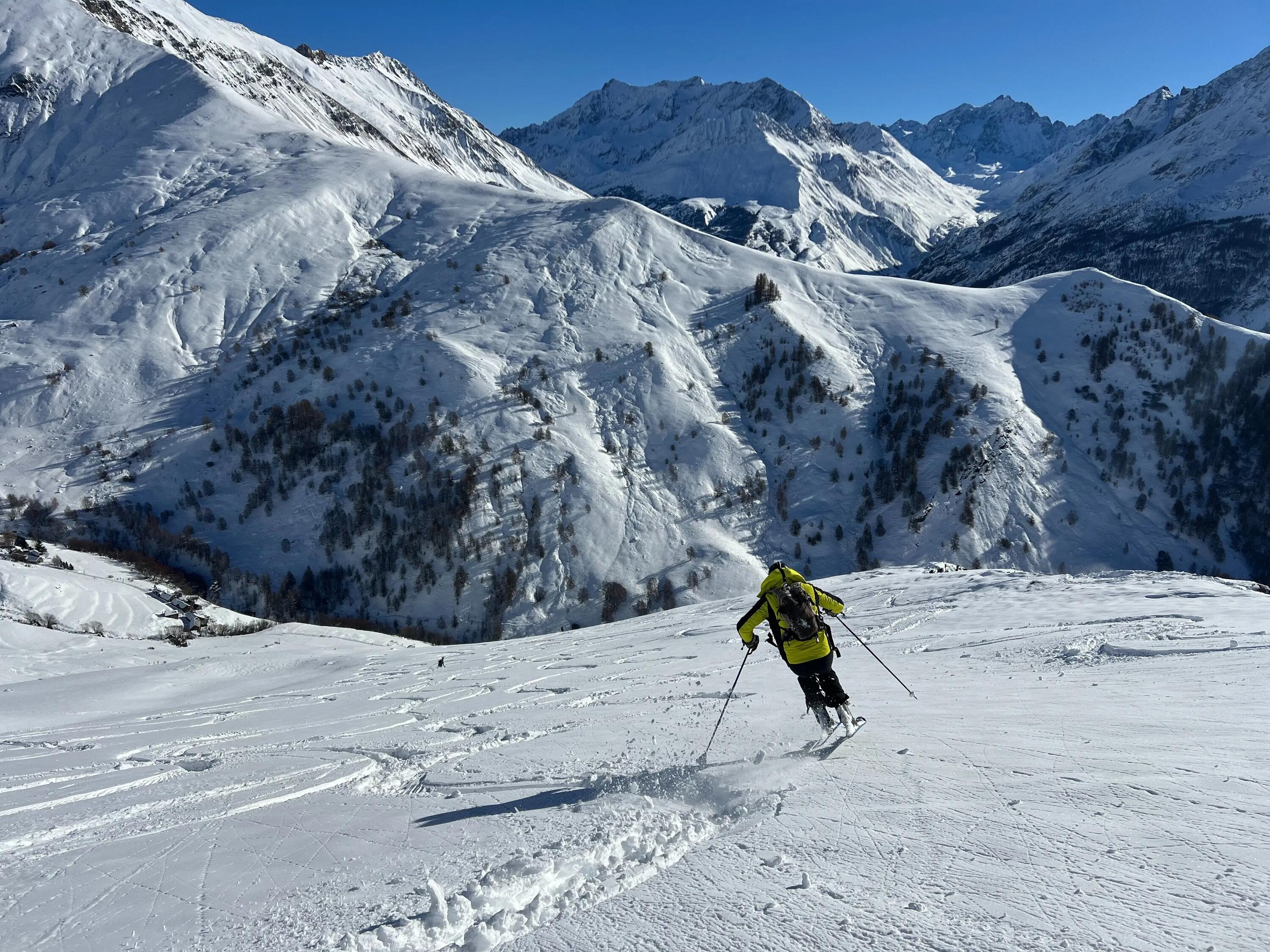 DECATHLON TRAVEL picture