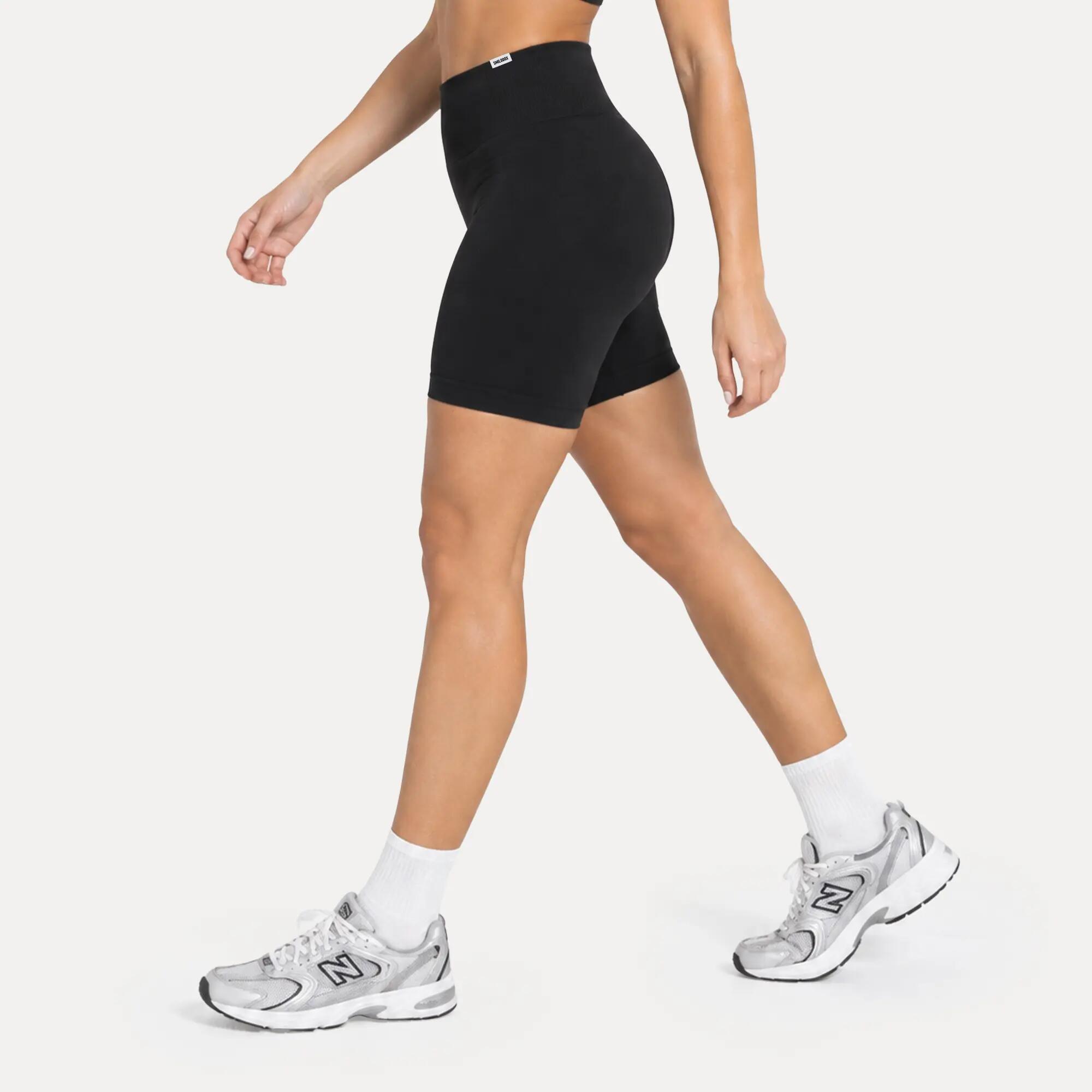 Damen Shorts Amaze Scrunch Schwarz 2/6