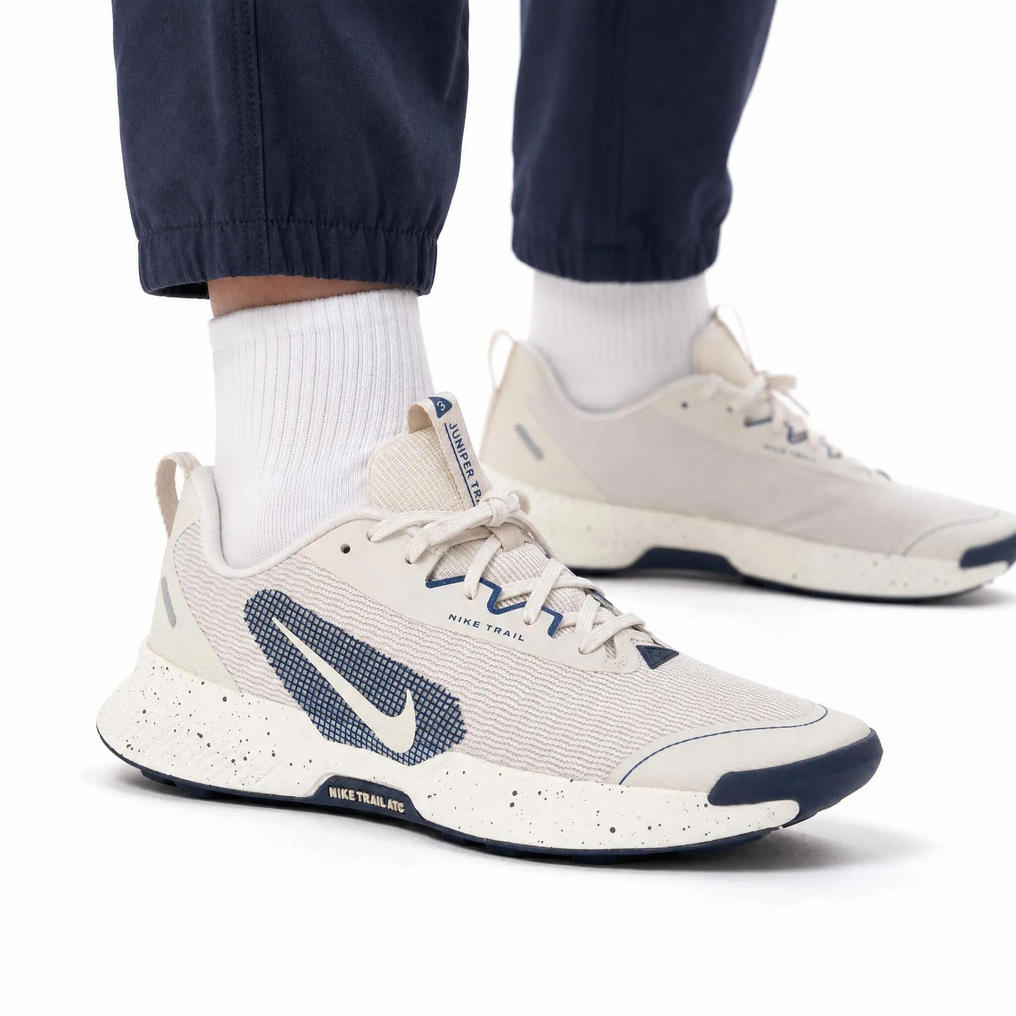 NIKE picture