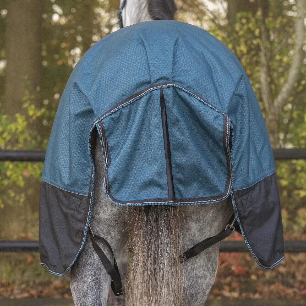 Couverture demi-cou pour cheval QHP Collection 150g 4/6