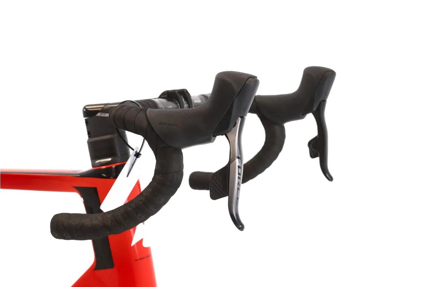 Refurbished Rennrad ·  Adrenaline 10 Disc AXS 12V · Sehr guter Zustand 6/8