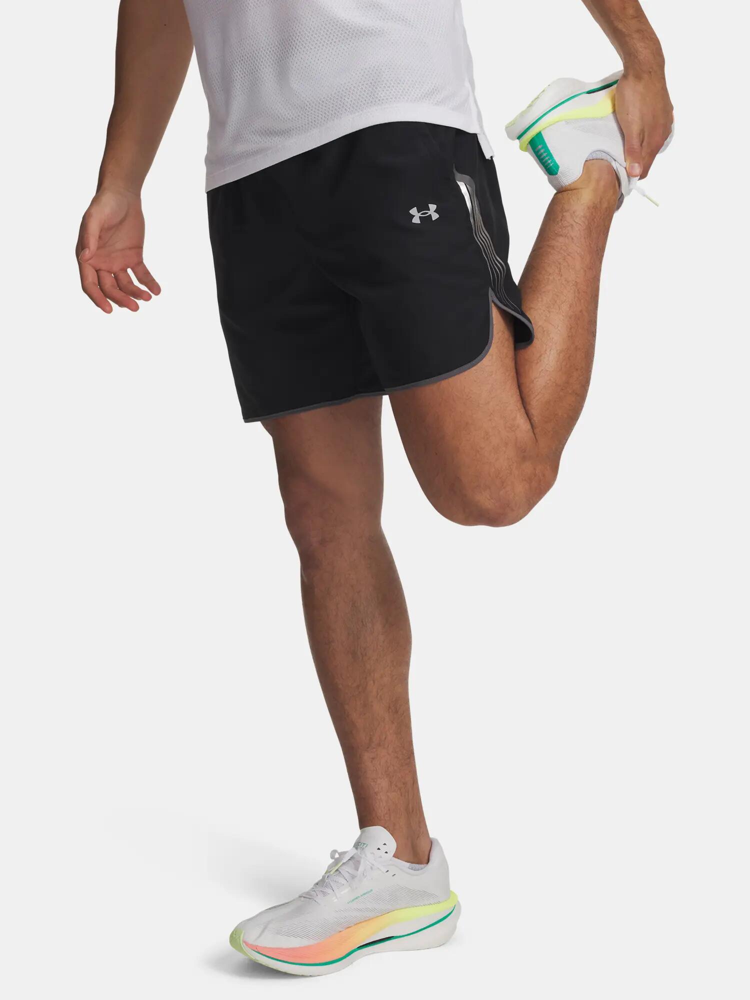 UNDER ARMOUR picture