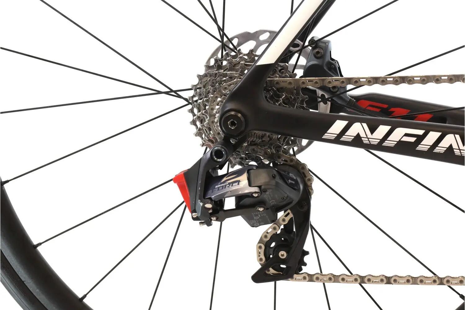 Refurbished Rennrad ·  Infinit F11 Disc AXS 12V · Sehr guter Zustand 3/8