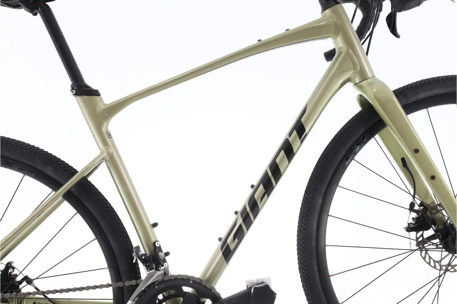 Tweedehands gravelbike ·  Revolt Advanced 2 · Zeer goede toestand 2/8