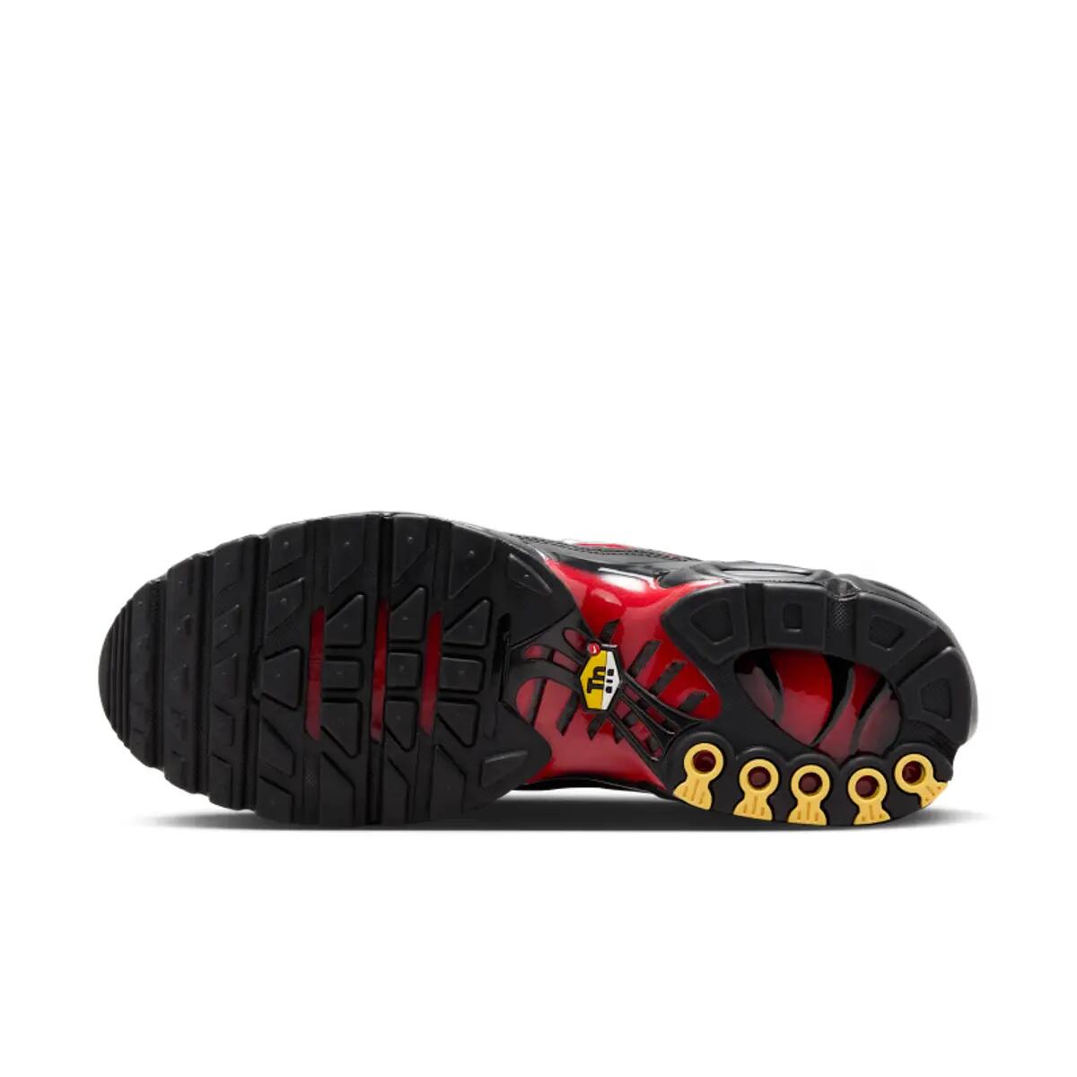 Nike Air Max Plus Black University Red Metallic Silver 3/6