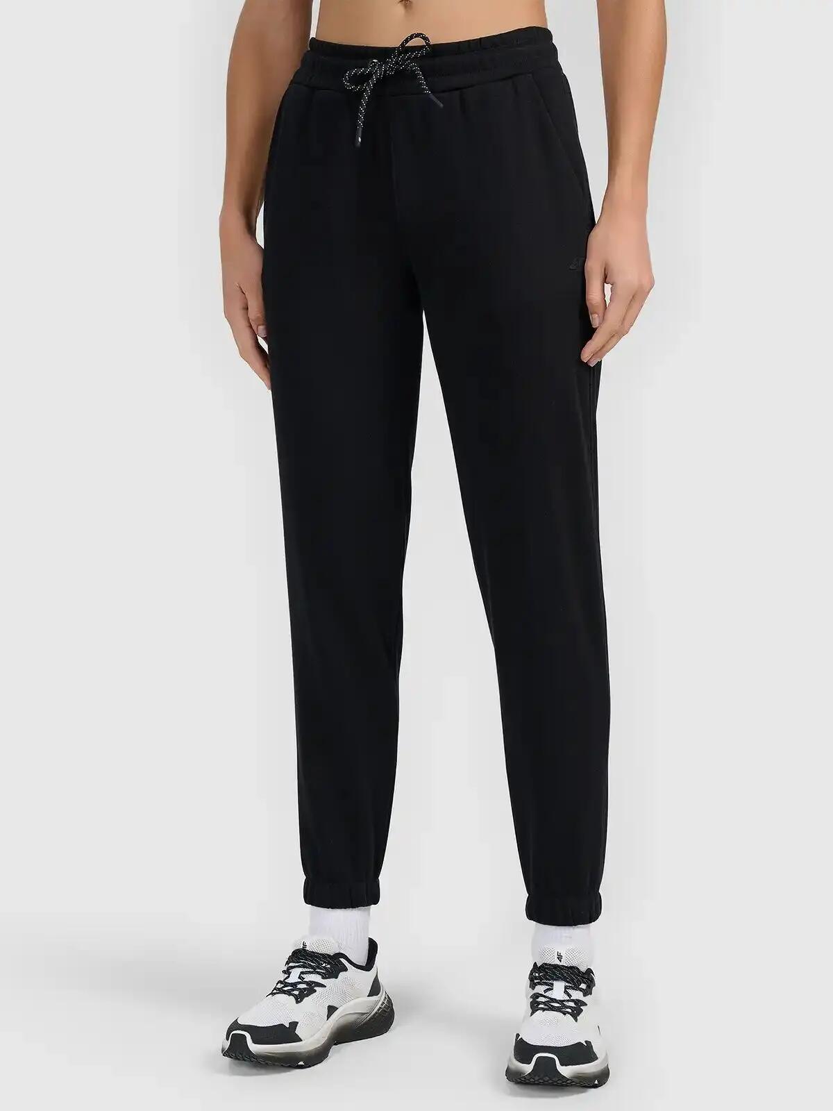 4F SPODNIE DAMSKIE DRESOWE JOGGERY SPORTOWE S F1658 SS26 2/4