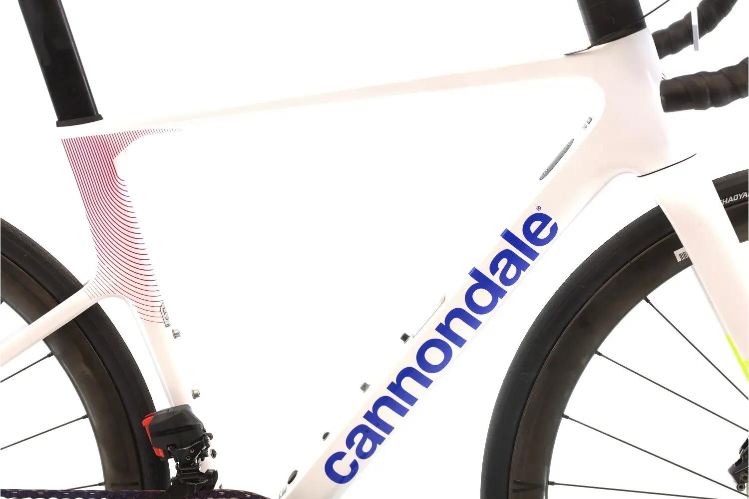 Tweedehands racefiets ·  SuperSix EVO Carbon AXS 12V · Zeer goede toestand 2/8