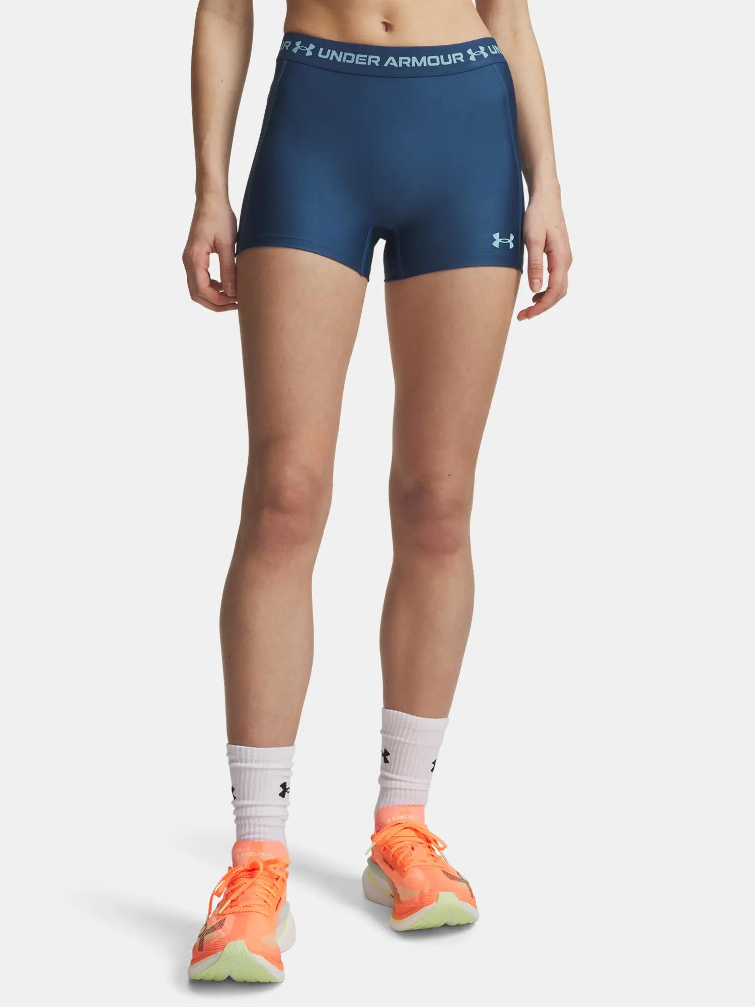 UNDER ARMOUR picture