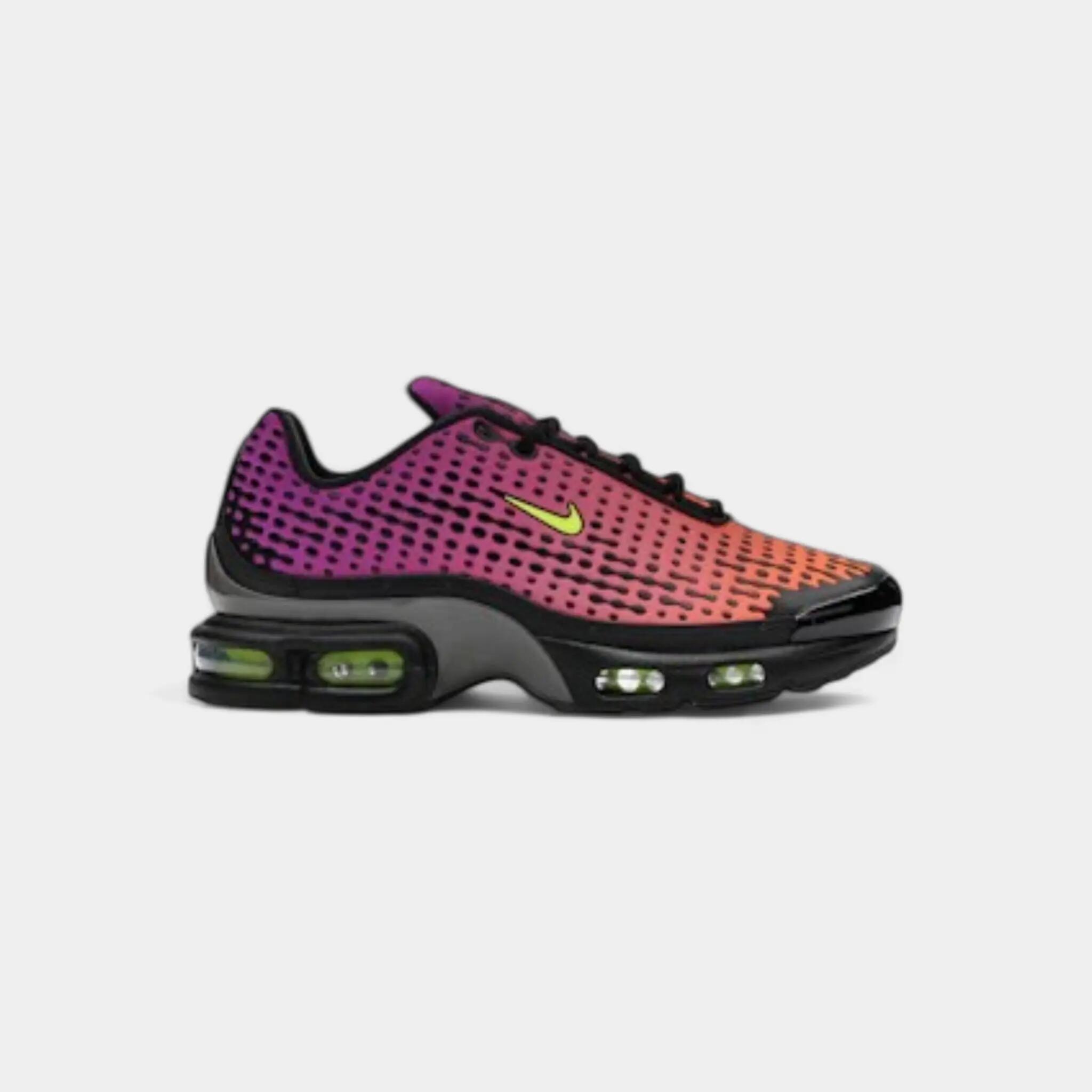 NIKE picture