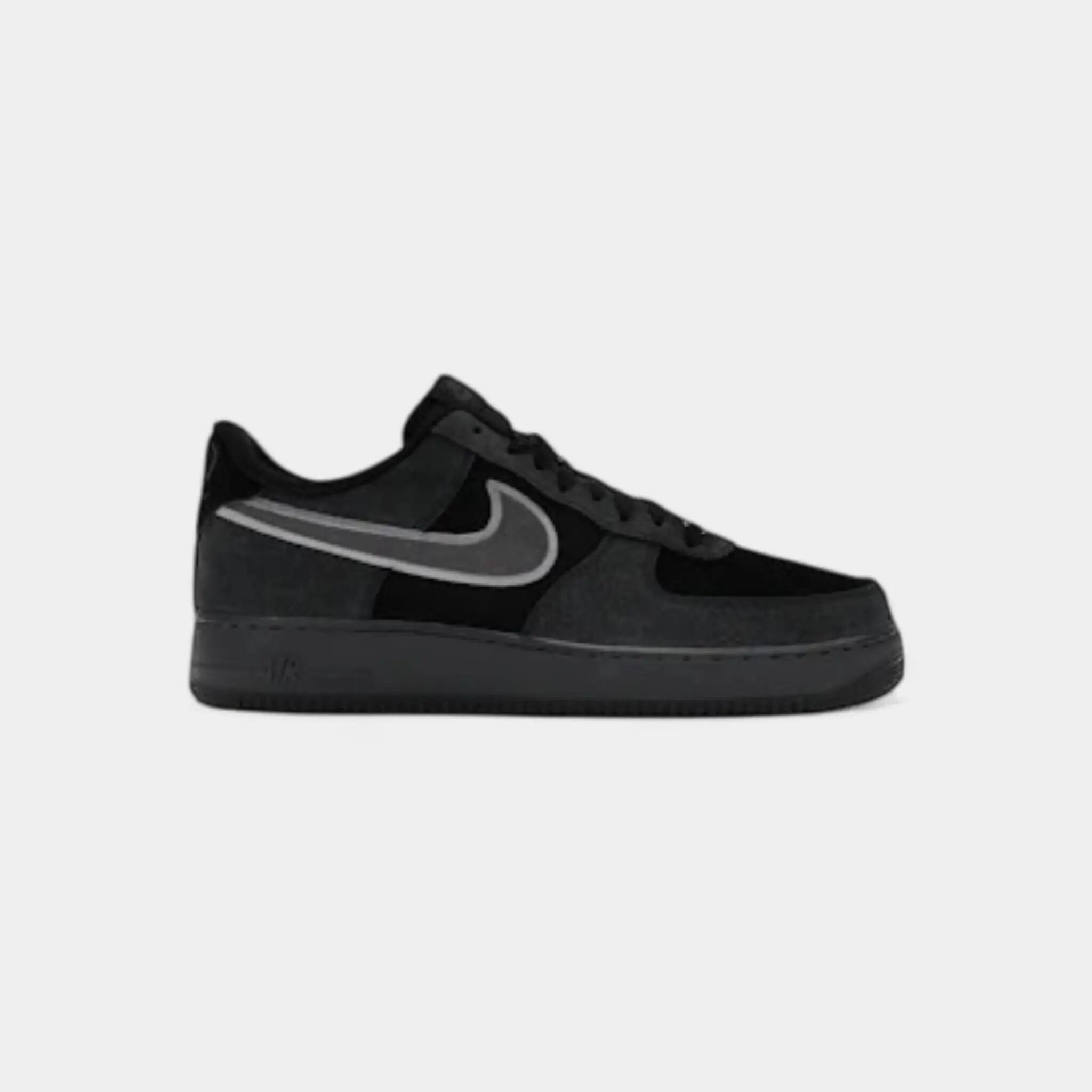 NIKE picture
