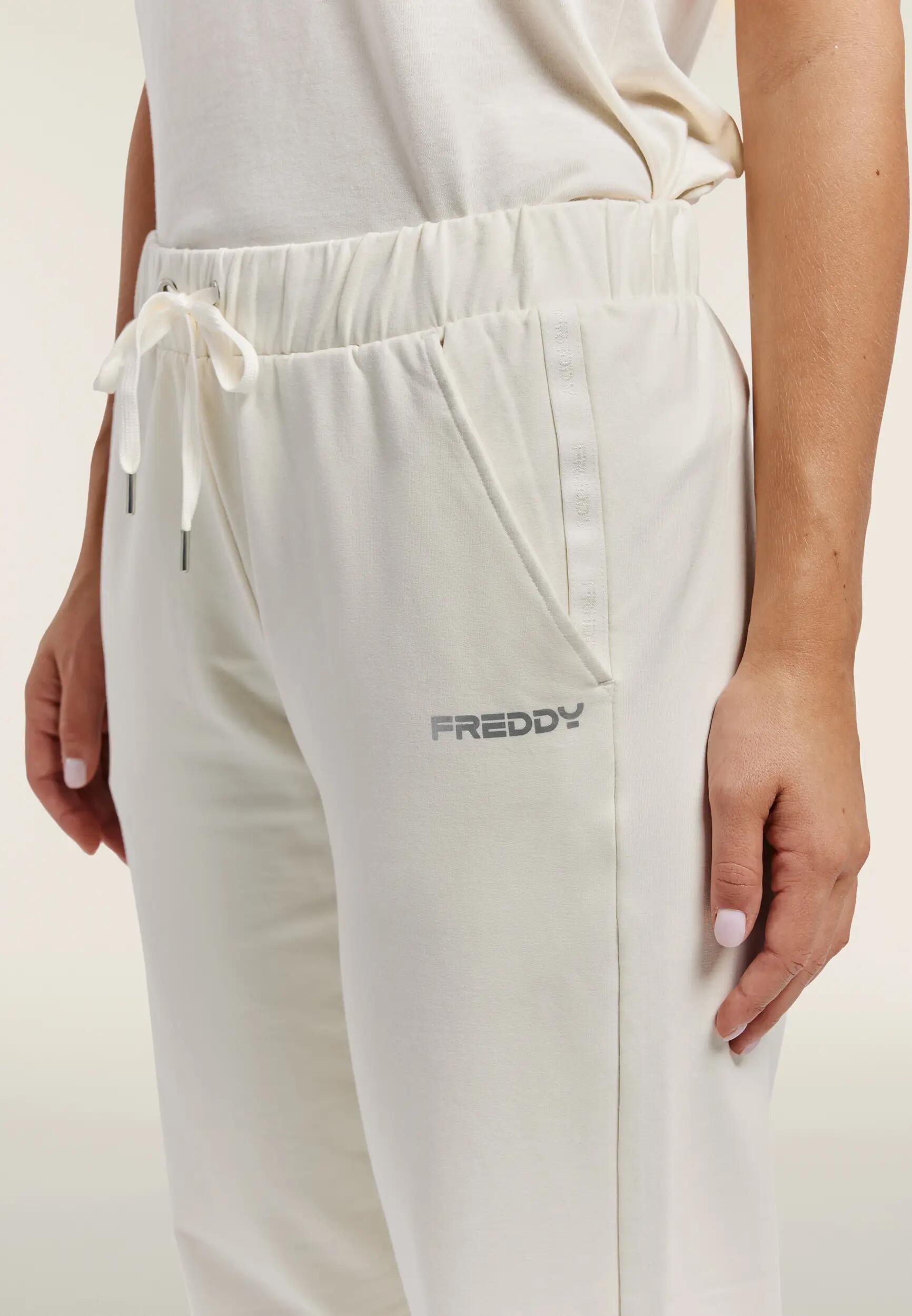 Pantalon classique avec une finition « douce au toucher » avec logo sur les côté 4/6