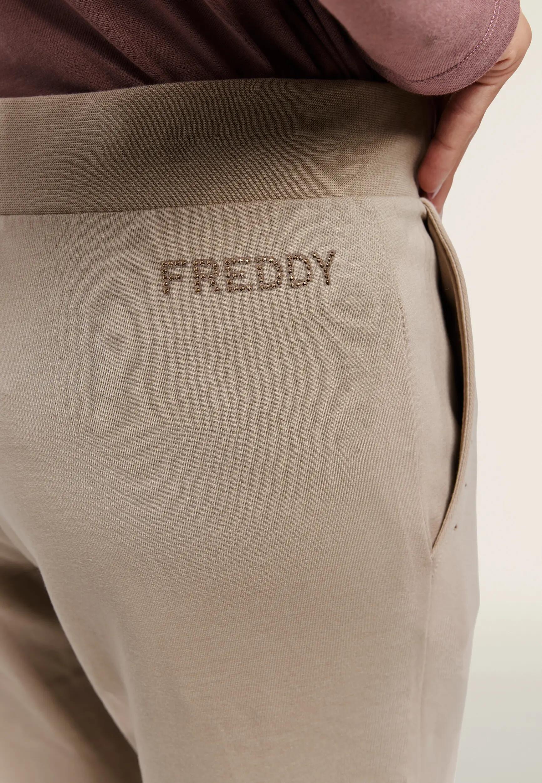Pantalon de sport à coupe droite, avec clous sur les poches et logo 4/6