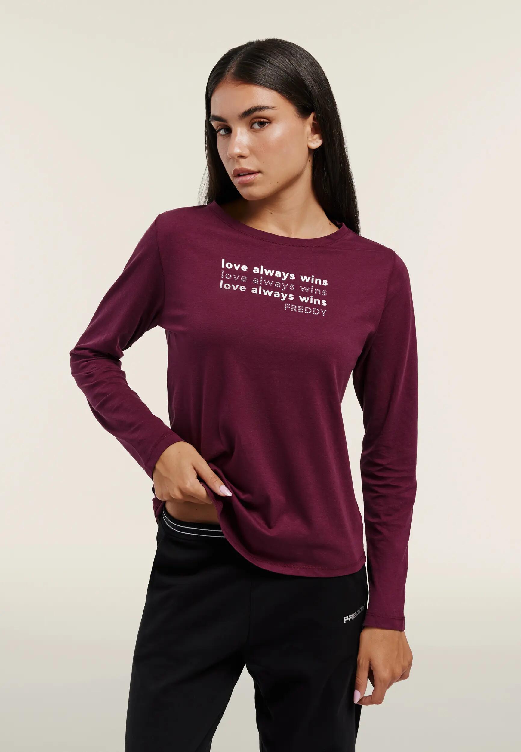 T-shirt à manches longues « Love Always Wins » avec perles 2/6