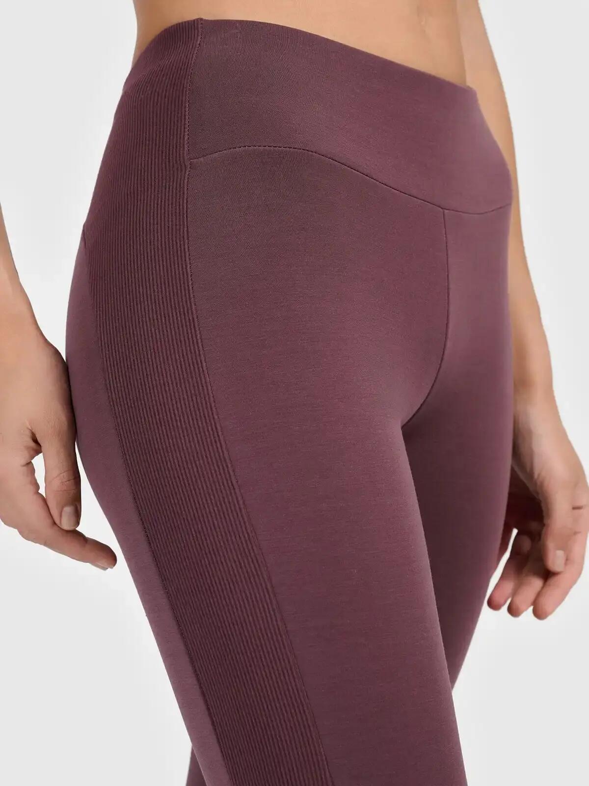 Leggings da donna a vita alta e svasati 7/7