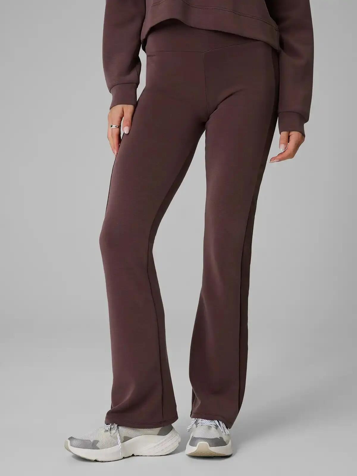 Leggings da donna a vita alta e svasati 5/7