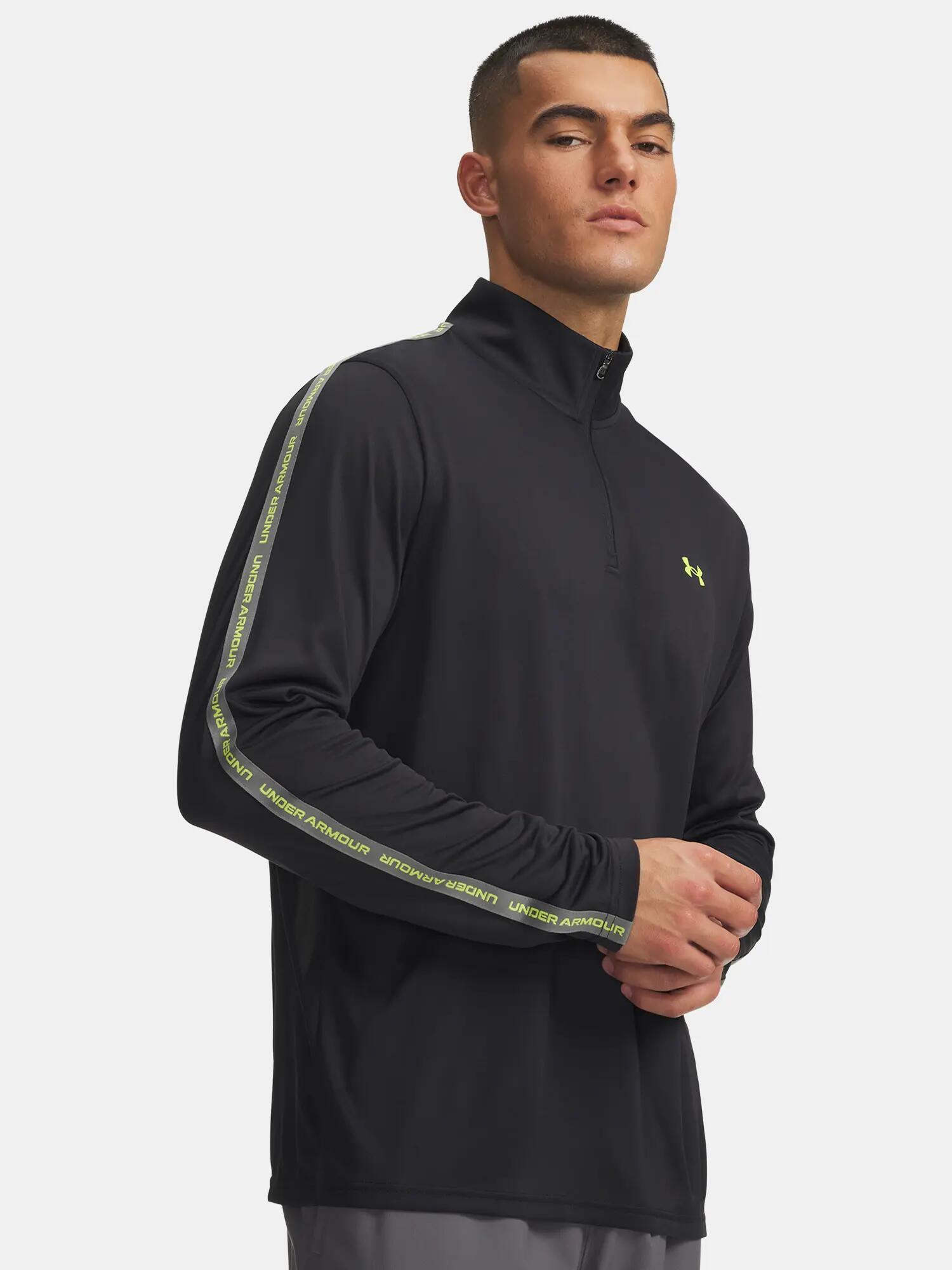 UNDER ARMOUR picture