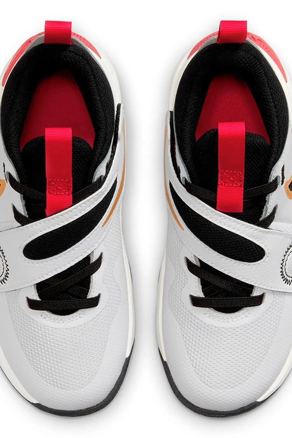 Chaussures de basket Nike Team Hustle D Blanc 3/4