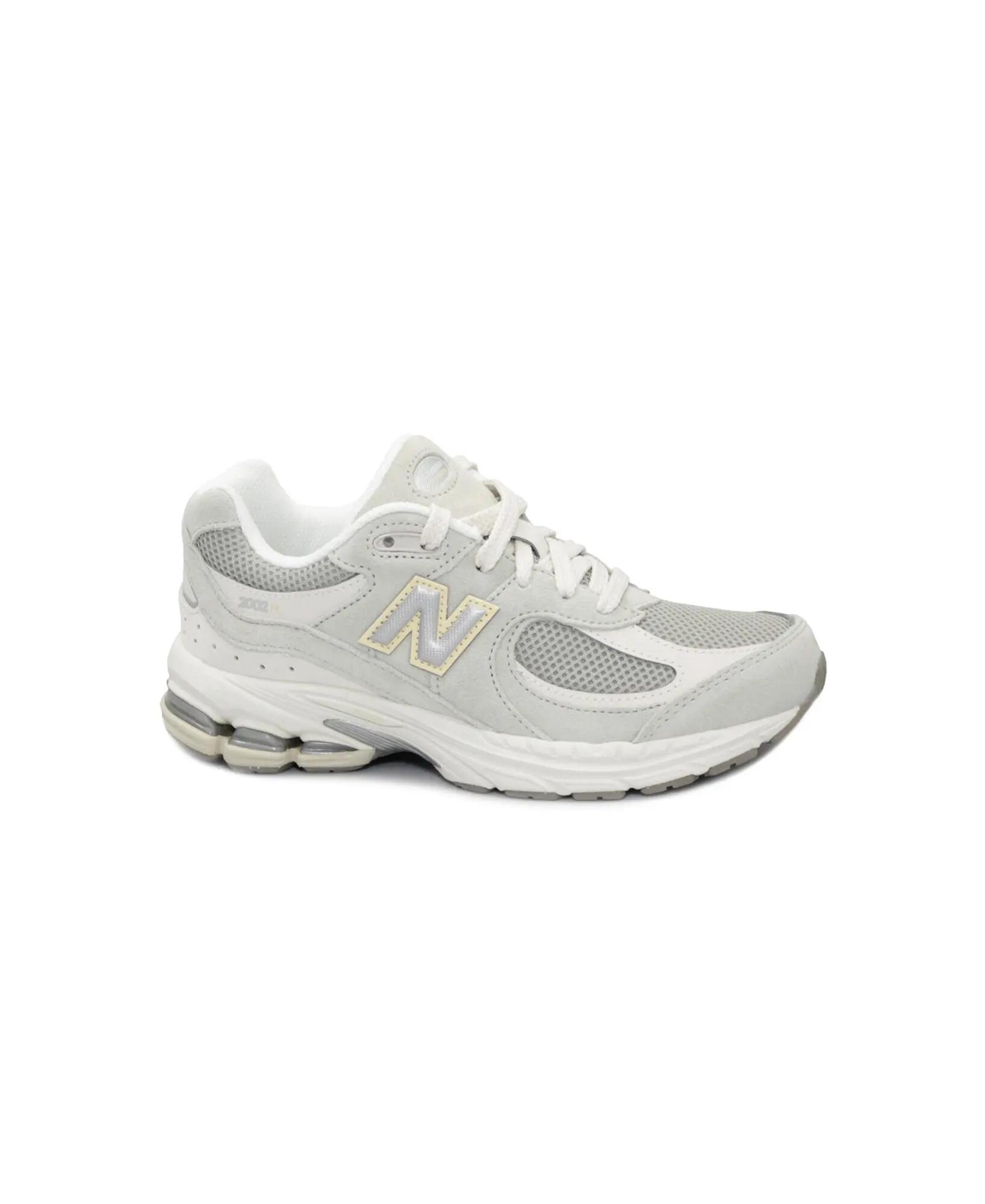 NEW BALANCE picture
