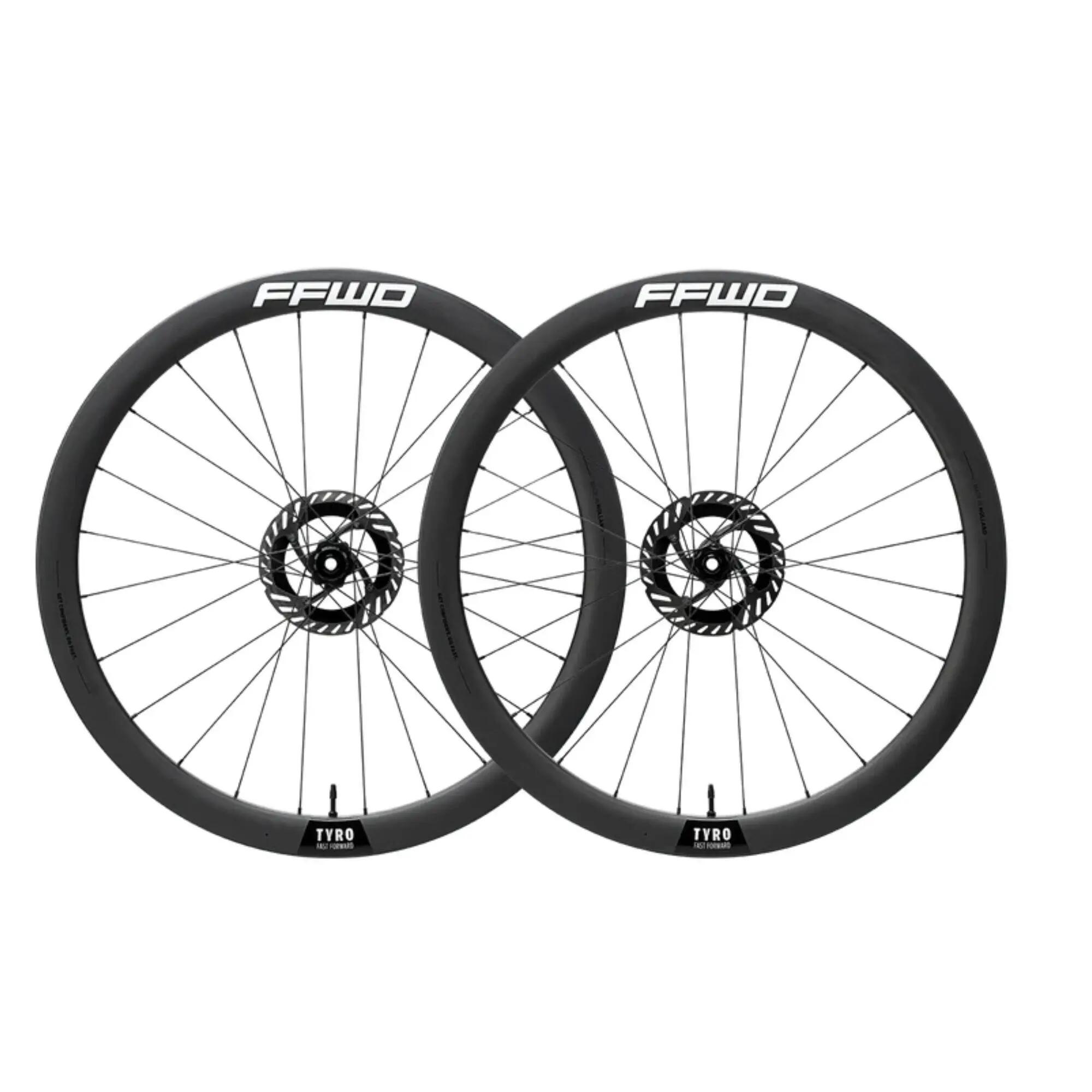 Paire de roues carbone FFWD Tyro V3 45 mm CenterLock 12x12 Micro Spline 2/2