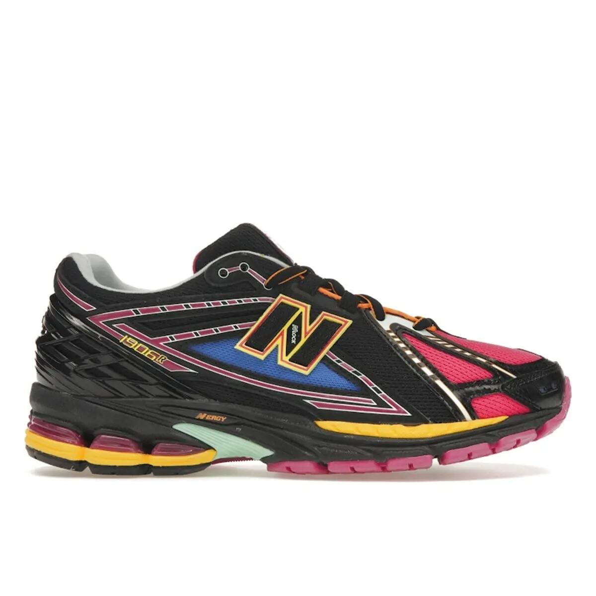 NEW BALANCE picture