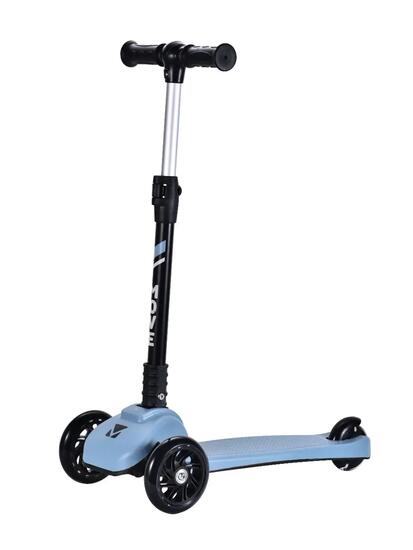 Move Tri-Scoot Pastel Blue lights