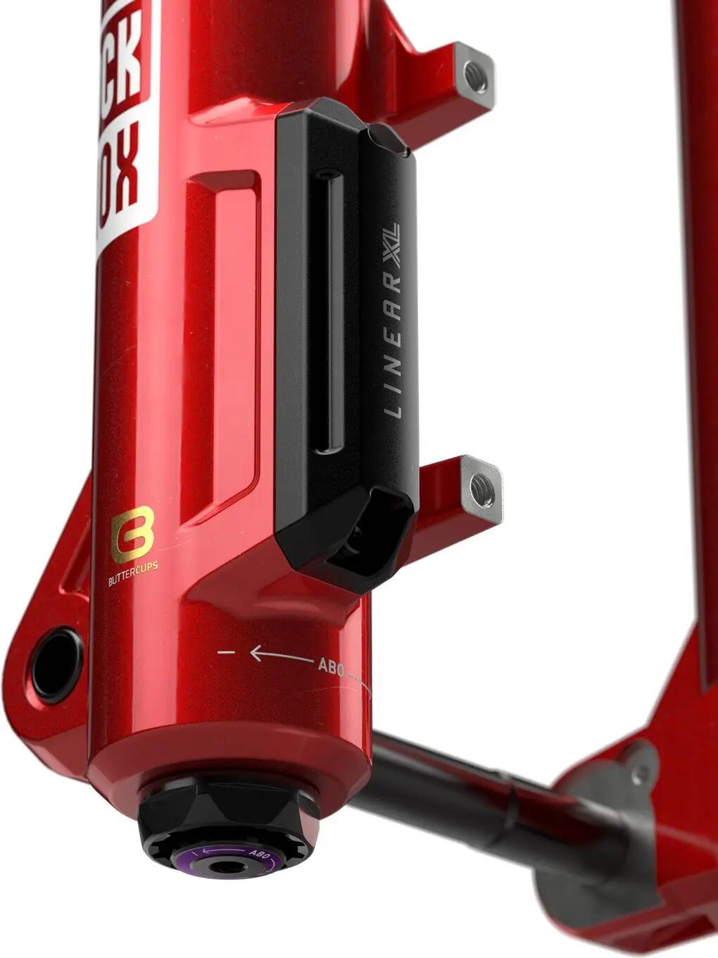 Horquilla RockShox ZEB Ultimate 29'' | Charger 3.2 RC2 con ButterCups | Maxle St 5/6