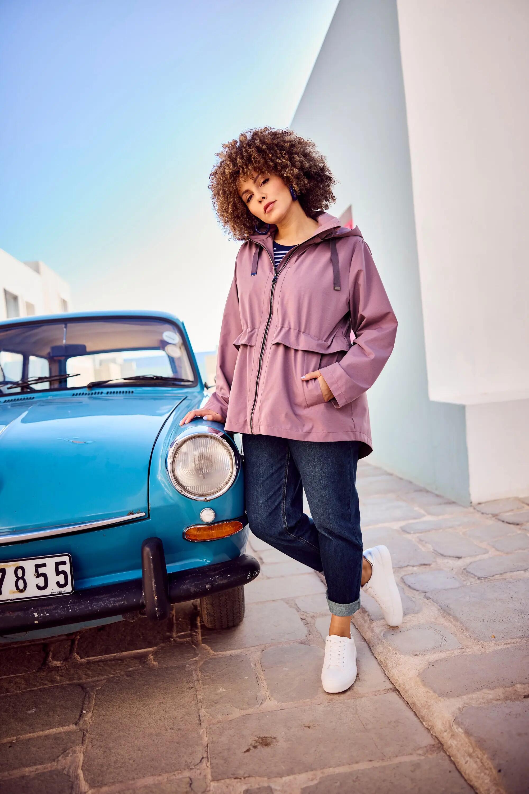 Femme Veste technique HYPRAR à capuche matière déperlante coupe évasée 2/13