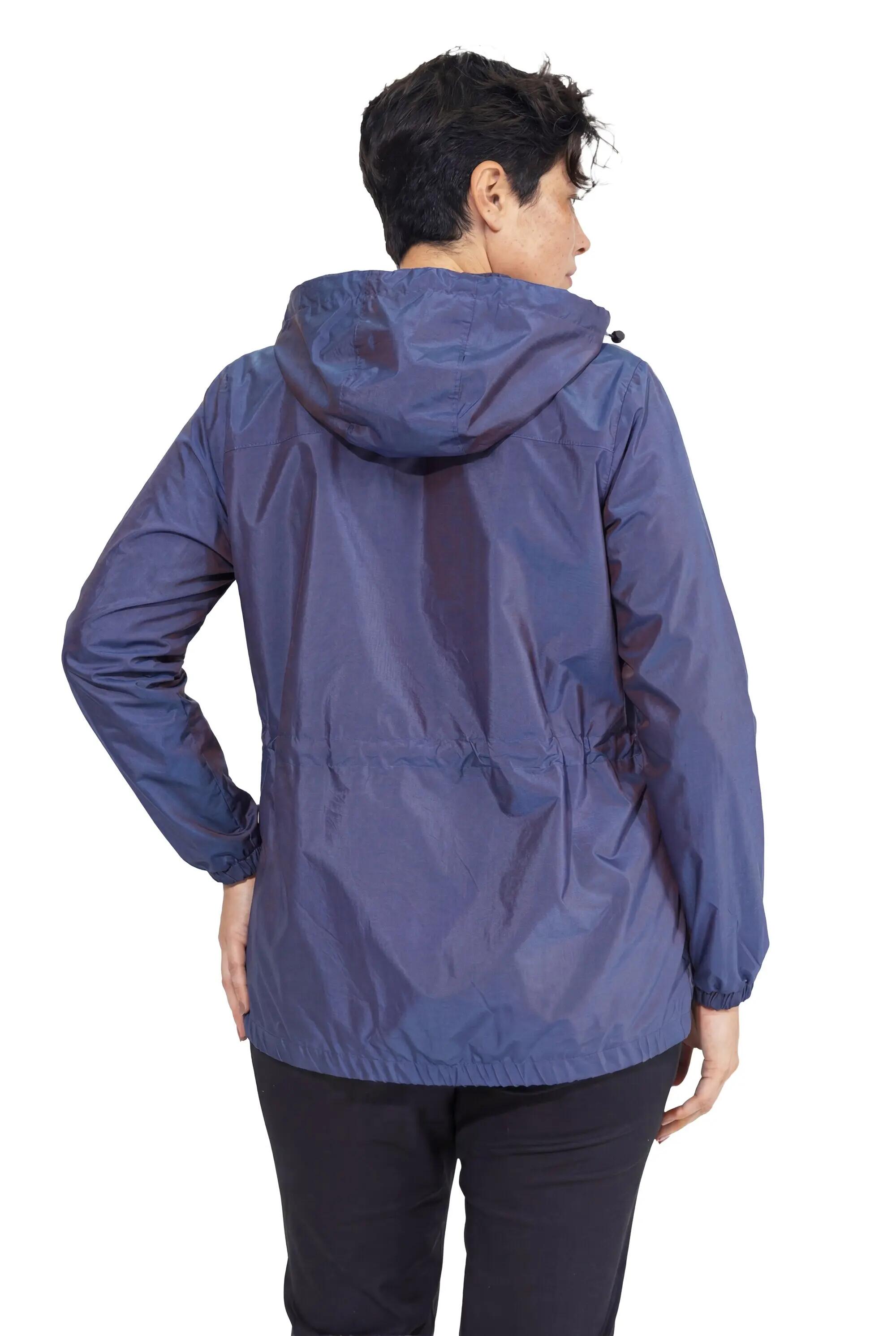 Femme Veste technique capuche matière déperlante et chatoyante 12/13