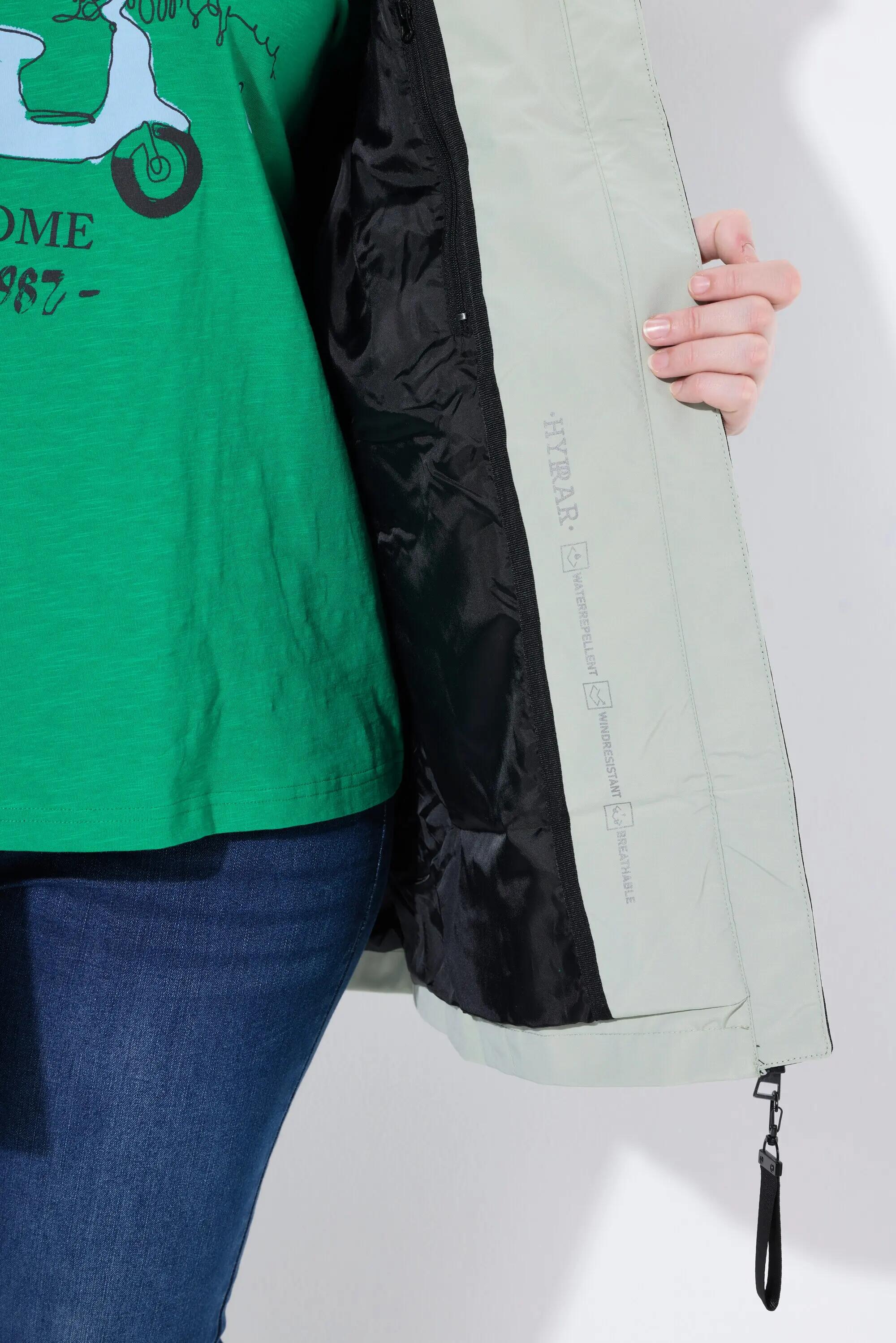 Femme Veste technique HYPRAR à capuche matière déperlante coupe évasée 11/13