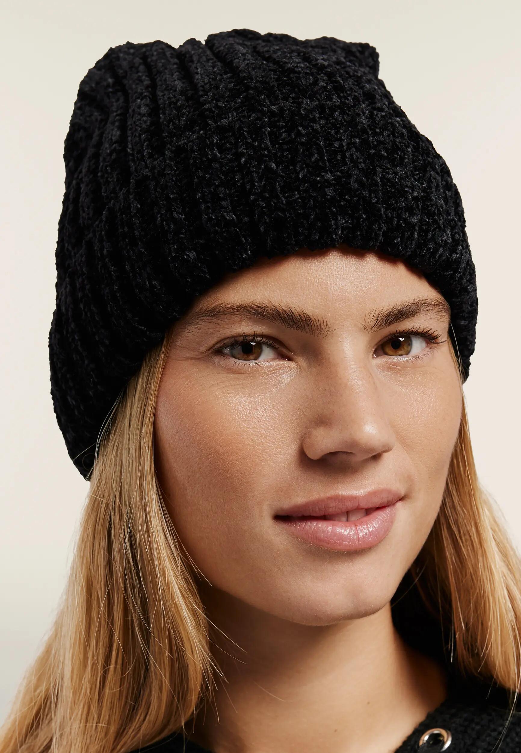 Gorro beanie acanalado de chenilla para mujer 3/5