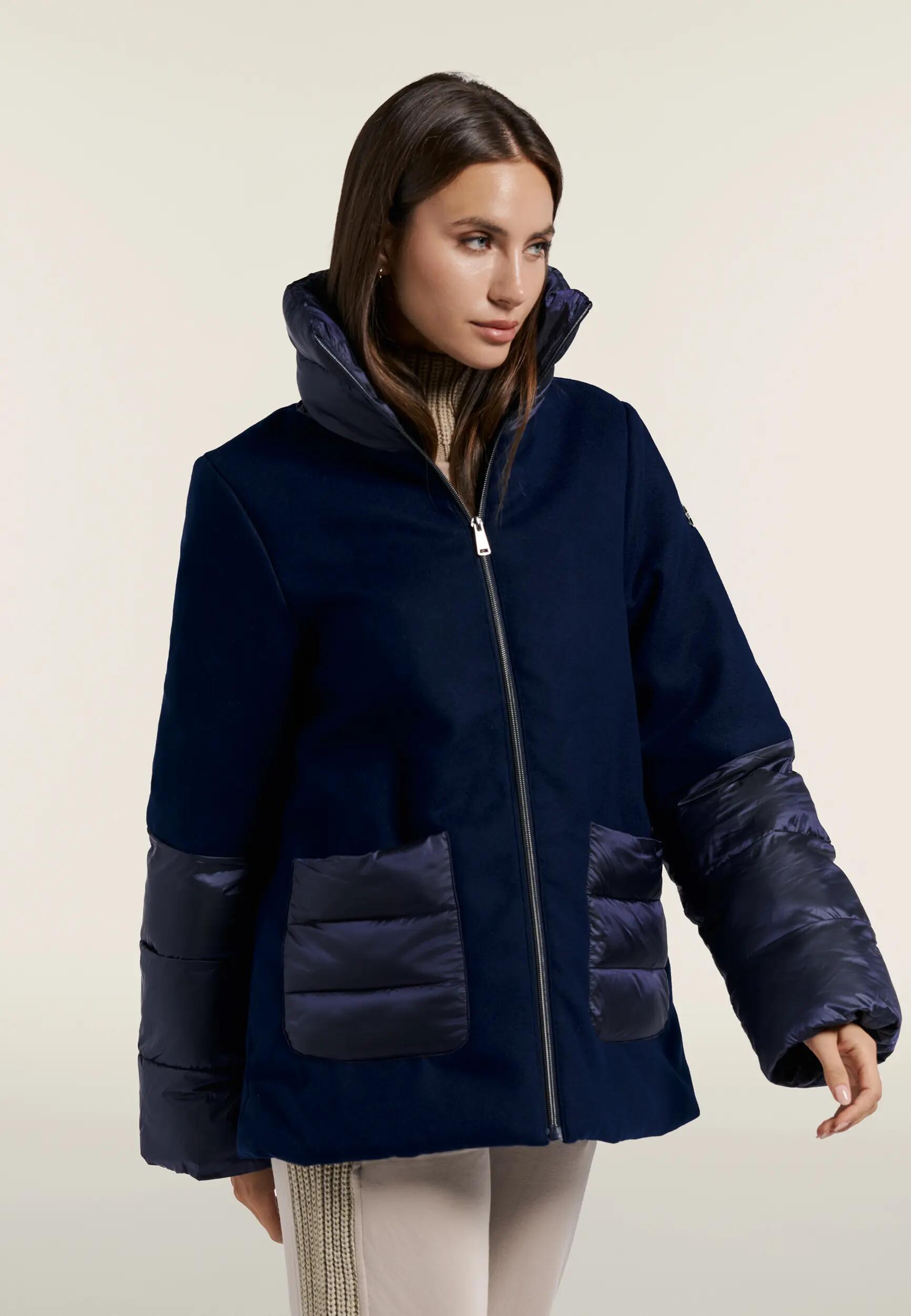 Veste rembourrée pour femmes en flanelle et tissu chatoyant 2/6