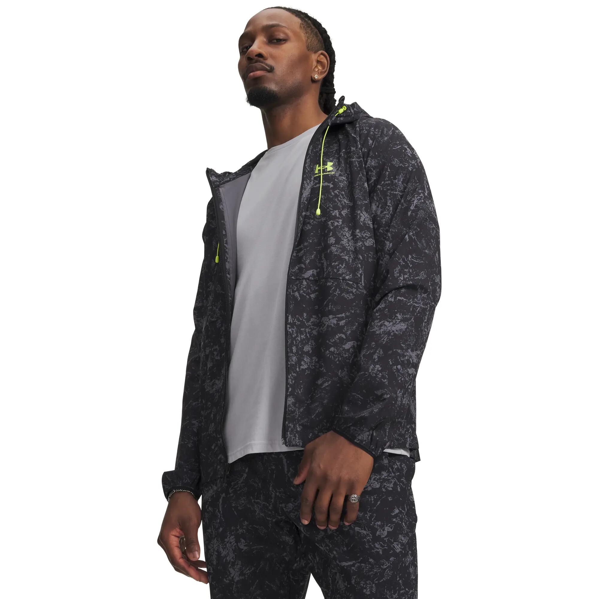 UNDER ARMOUR picture