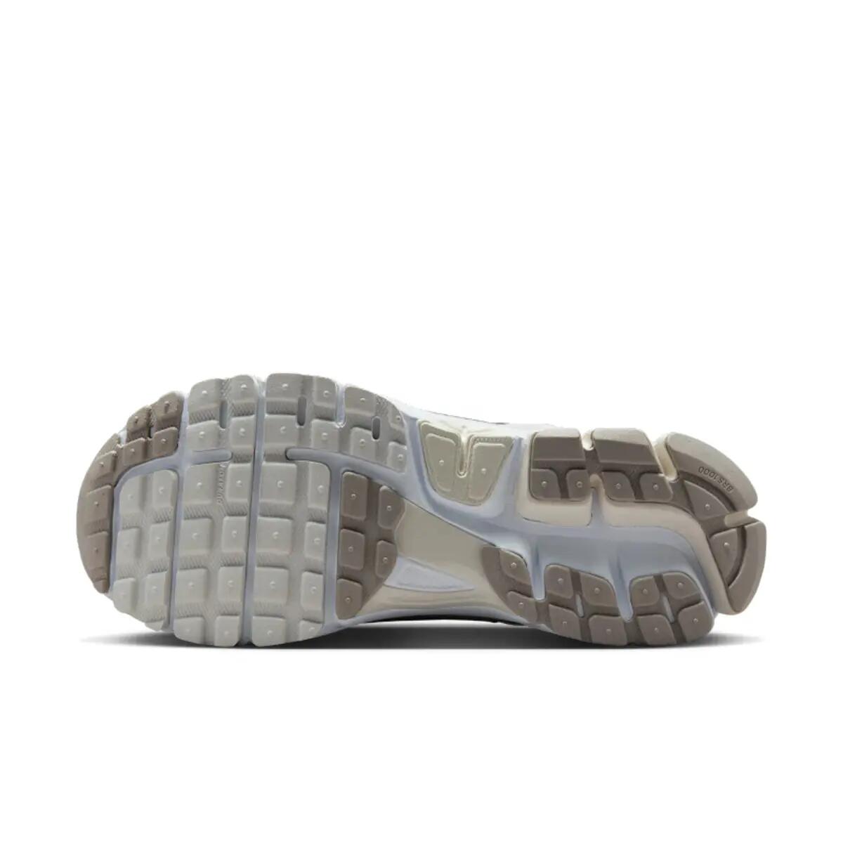 Nike Zoom Vomero 5 Light Bone (Women's) 2/6