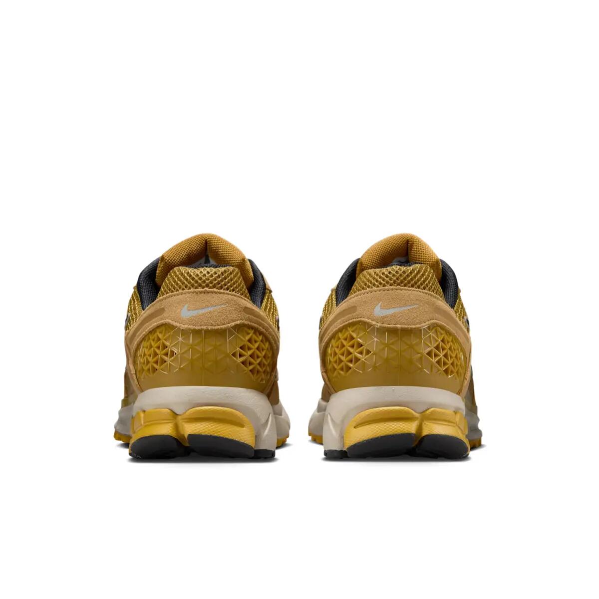 Nike Zoom Vomero 5 Ochre Flat Gold 5/6