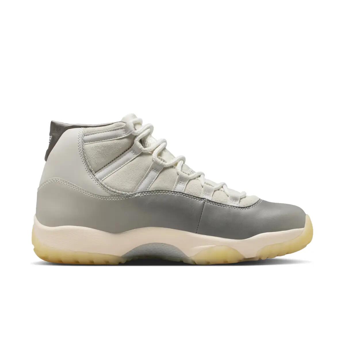 Jordan 11 Retro Tokyo 3/6