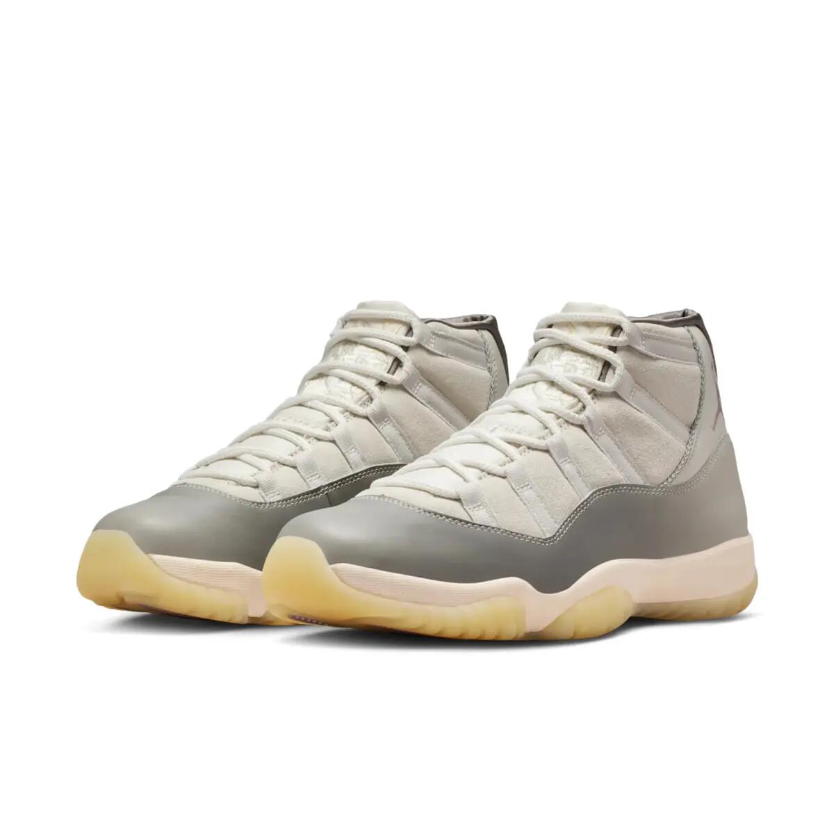 Jordan 11 Retro Tokyo 2/6