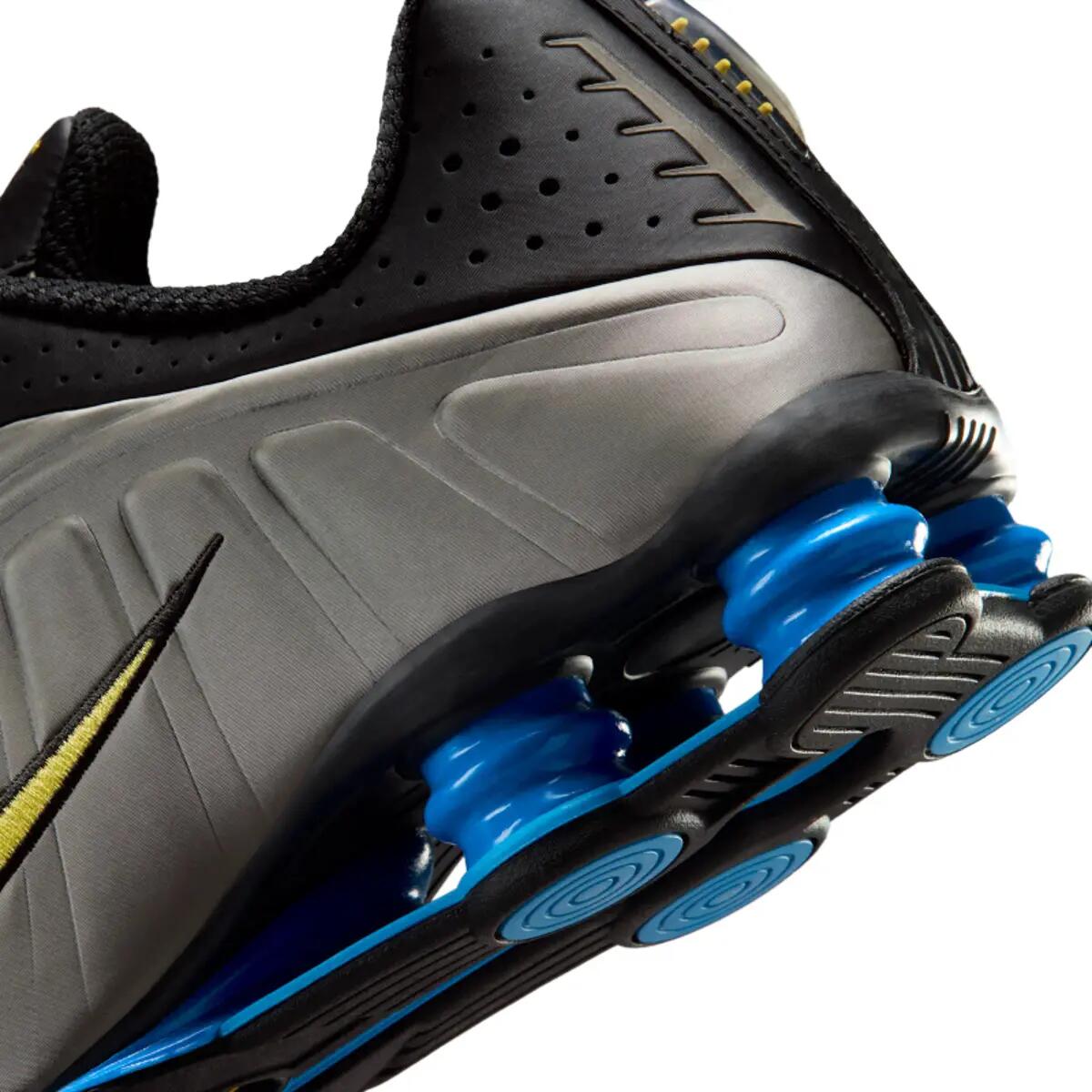 Scarpe Nike Shox R4 Nero/Giallo 6/6