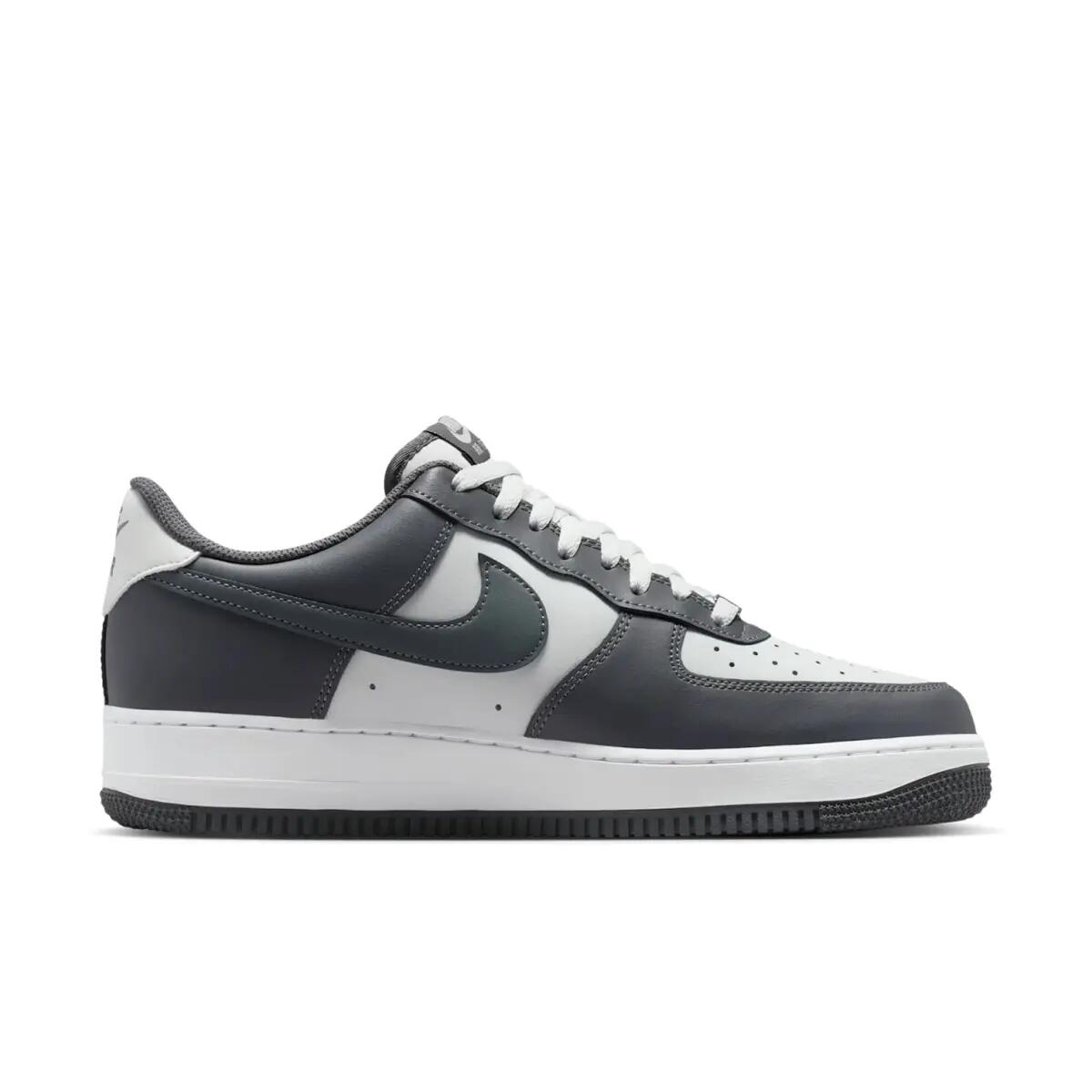 Nike Air Force 1 07 Dark Grey 4/6