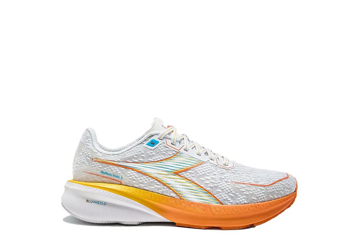 DIADORA picture