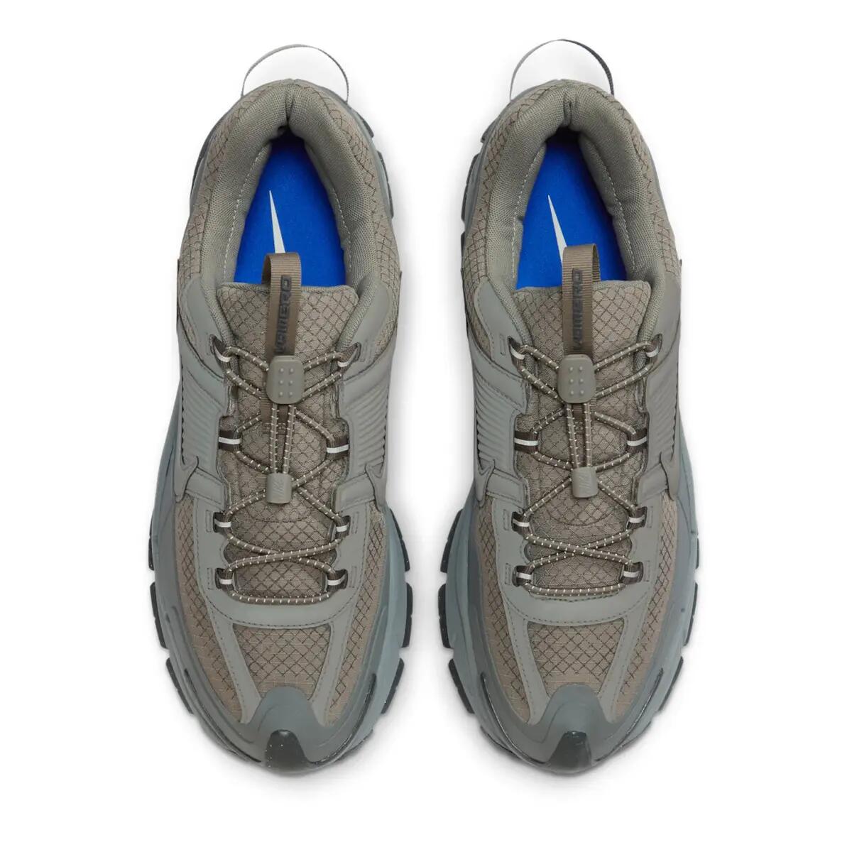 Nike Zoom Vomero 5 Roam Metallic Platinum 2/6