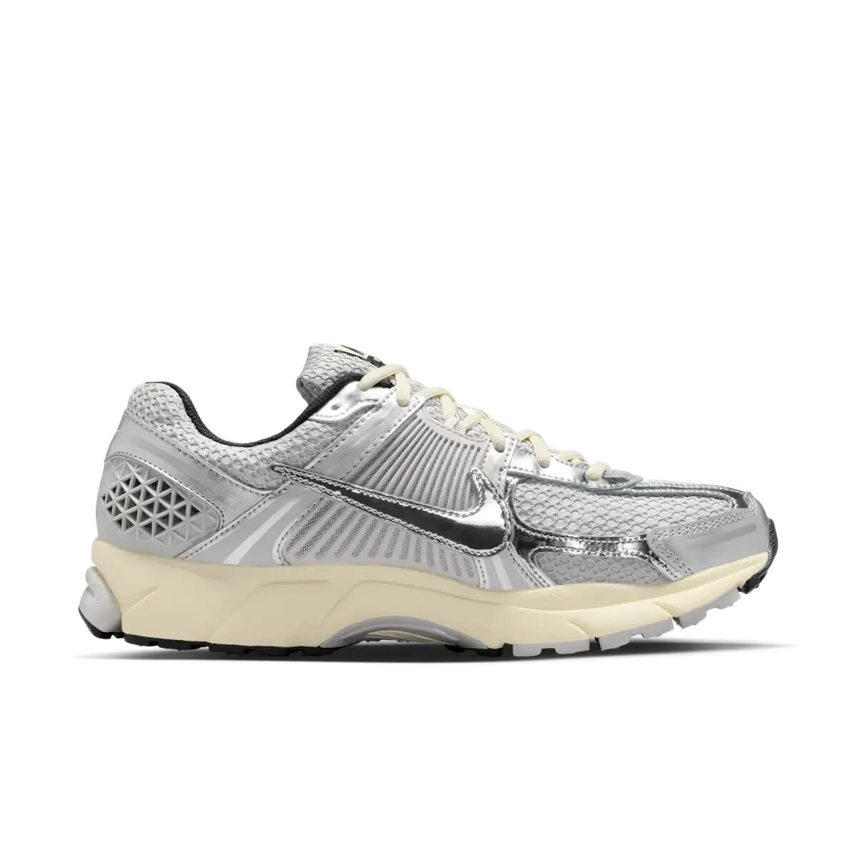 Zapatillas de correr Nike Zoom Vomero 5 Gris Fog/Chrome 2/6