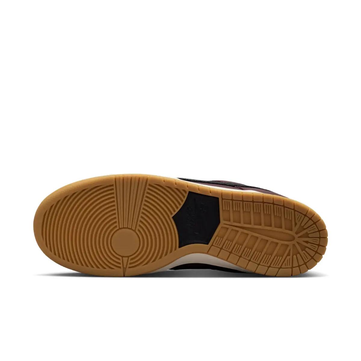 Nike SB Dunk Low Pro Burgundy Crush 2/6
