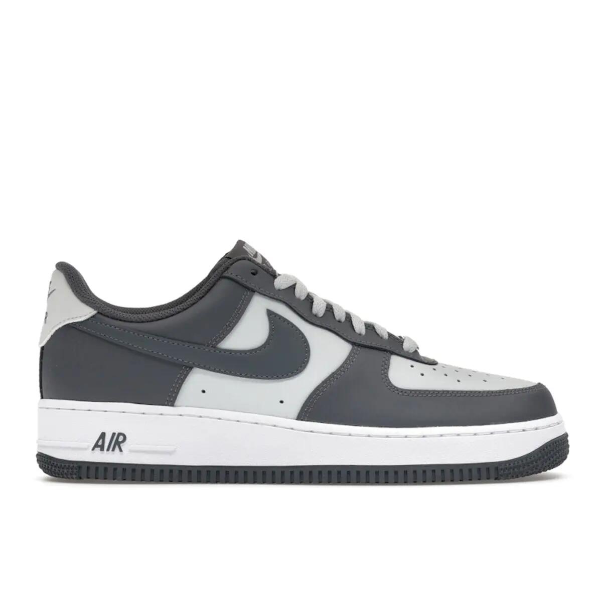 NIKE picture
