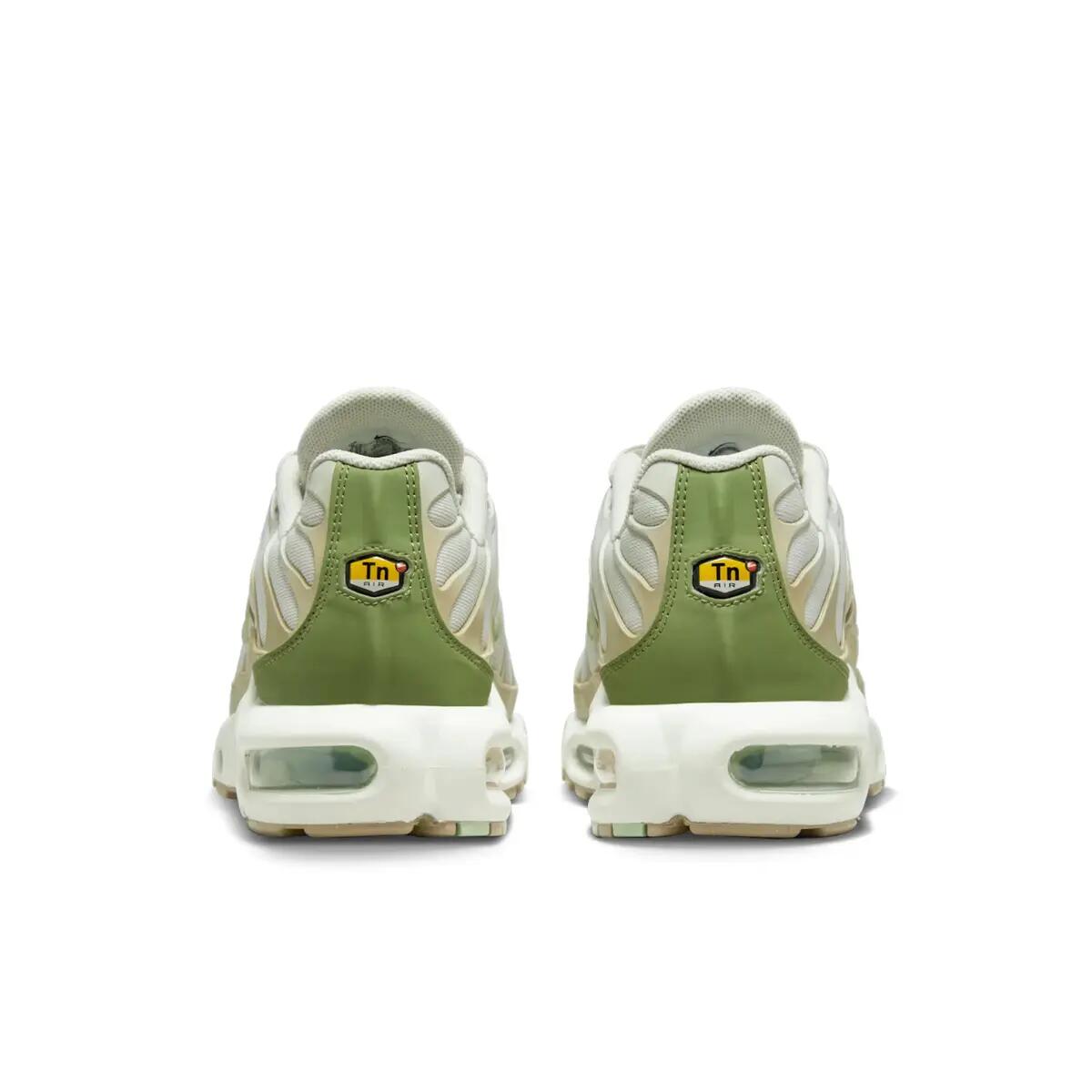 Nike Air Max Plus Light Bone Honeydew Alligator (Women's) 5/6